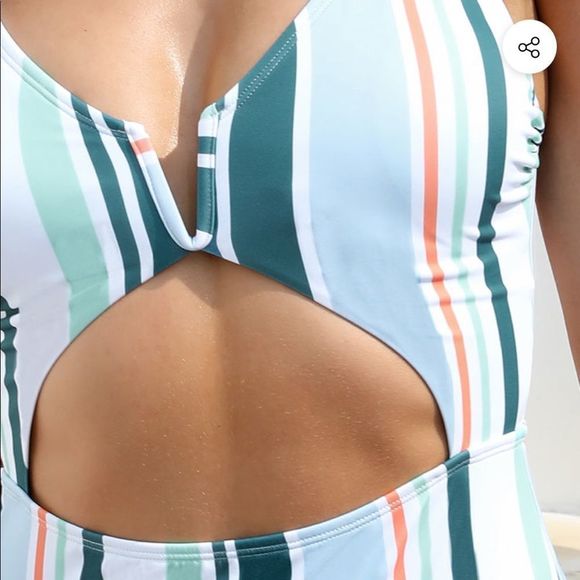 New with Tags Cupshe Wire Cutout One-piece Bathing Suit L - Picture 2 of 5